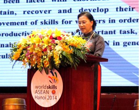 Phó Chủ tịch Quốc hội Nguyễn Thị Kim Ngân phát biểu khai mạc